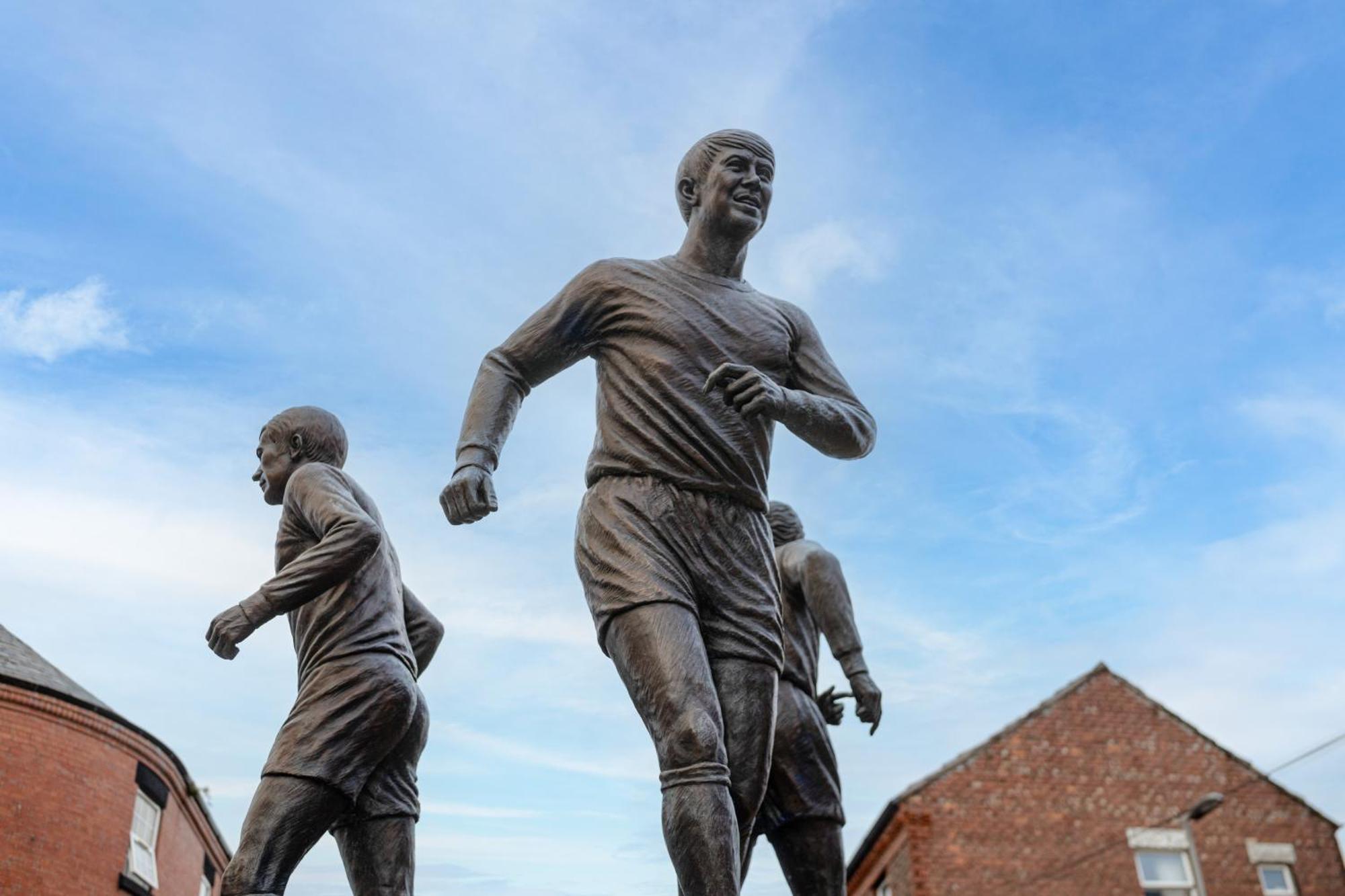 The Shamrock Stadium Side Retreat - Spacious House - Free Parking Liverpool